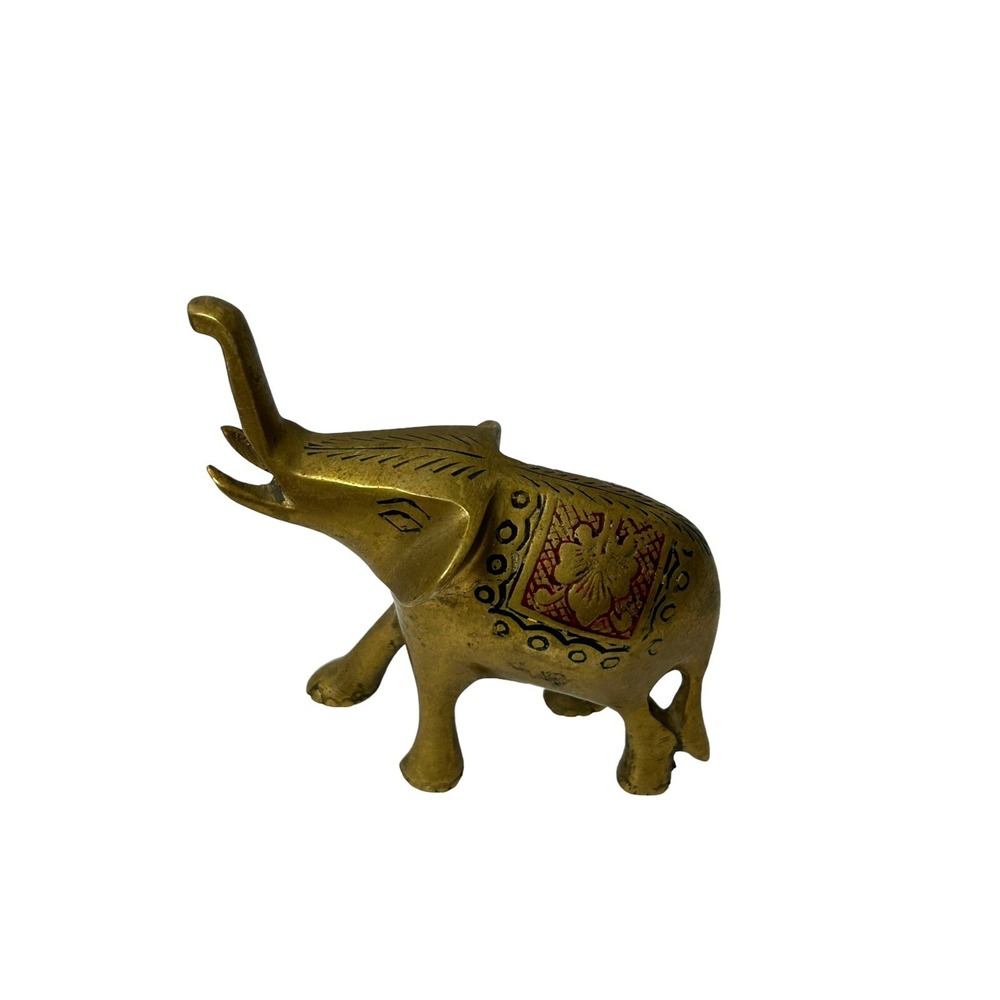 Solid brass small elephant etched trinket  3 1/2"‎